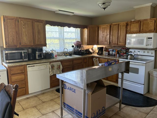 300 Yeager St, Tullahoma, TN 37388