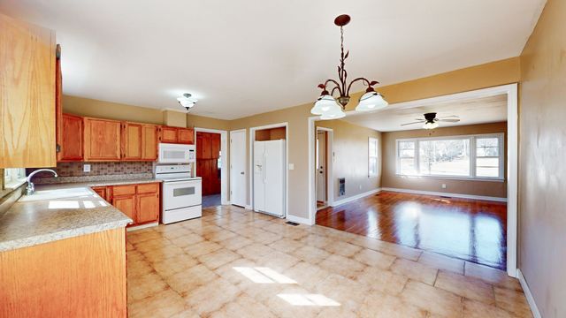 300 Yeager St, Tullahoma, TN 37388