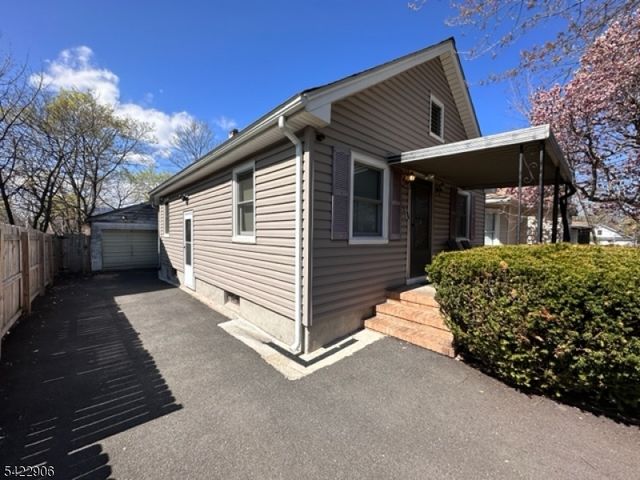 14 Hillcrest Ave, Franklin Twp., NJ 08873
