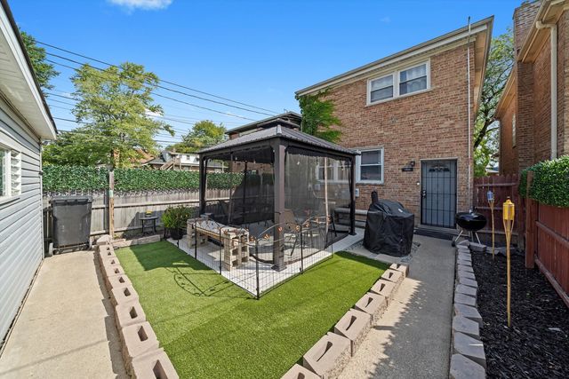 9002 S Morgan Street, Chicago, IL 60620