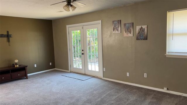 313 Willow Place, Yukon, OK 73099
