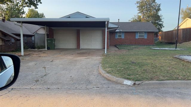313 Willow Place, Yukon, OK 73099
