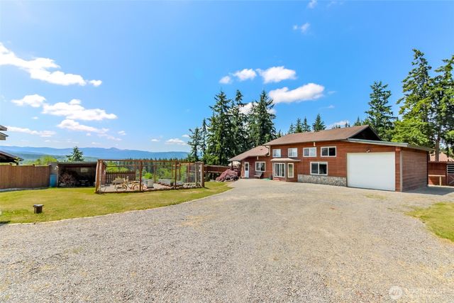 3116 Harts Lake Road S, Roy, WA 98580