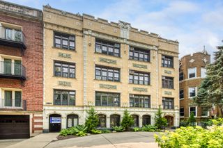 1127 W Farwell Avenue 206, Chicago, IL 60626