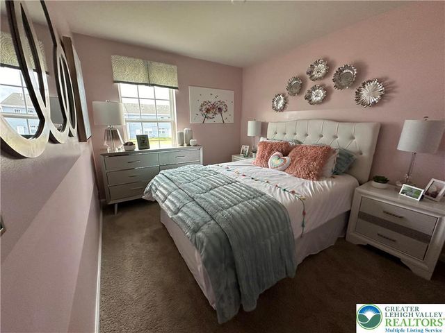 1177 Susan Circle, Upper Macungie Twp, PA 18031