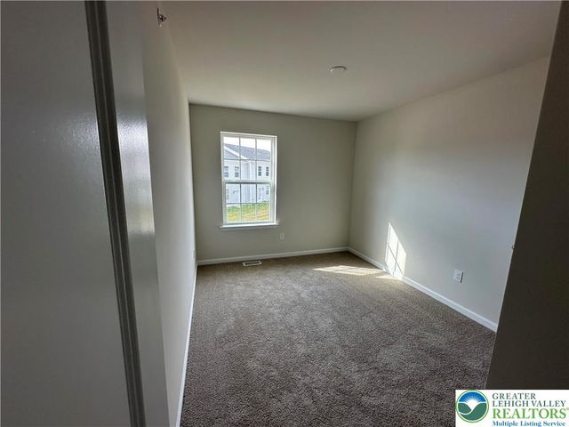 1177 Susan Circle, Upper Macungie Twp, PA 18031