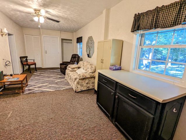 131 Terry LN SE, Copper Hill, VA 24079