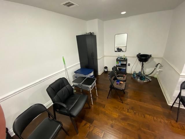 302 W Main ST 102, Round Rock, TX 78664