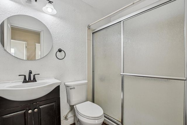 2731 E Anita St, Stockton, CA 95205