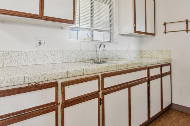 2731 E Anita St, Stockton, CA 95205