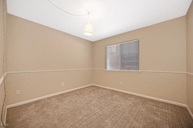 200 Luna Cir, Folsom, CA 95630