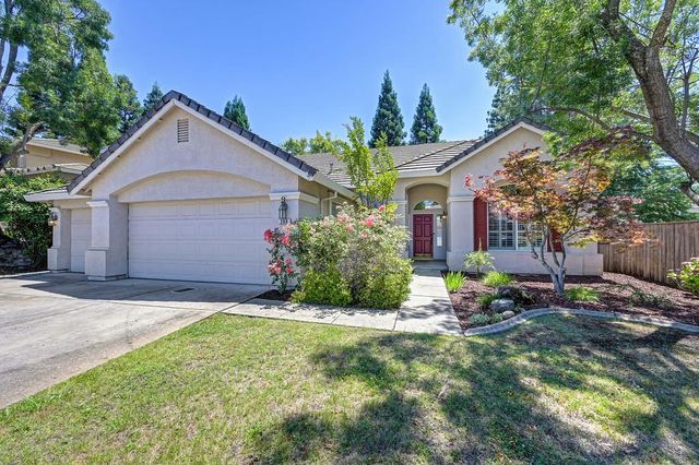 200 Luna Cir, Folsom, CA 95630