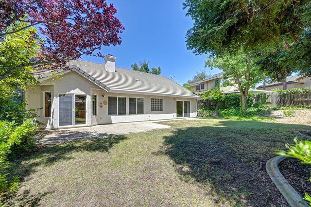 200 Luna Cir, Folsom, CA 95630