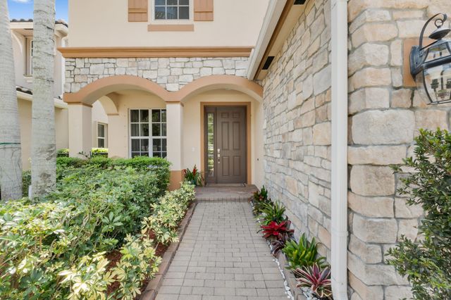 4684 Veteran Terrace, Lake Worth, FL 33463