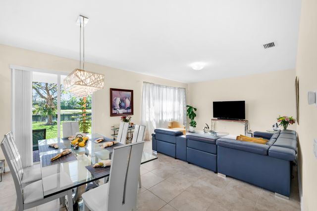 4684 Veteran Terrace, Lake Worth, FL 33463