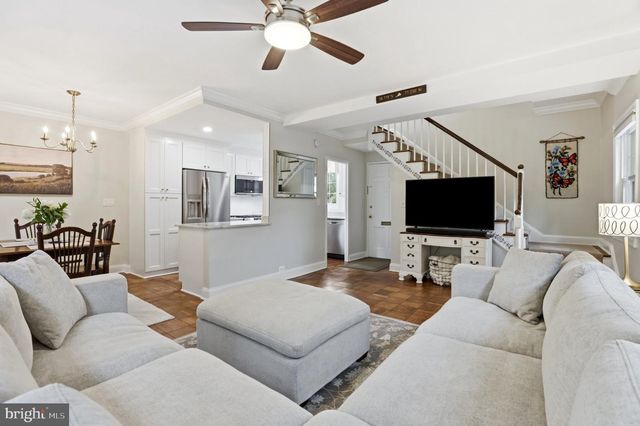 3128 MARTHA CUSTIS DR, Alexandria, VA 22302