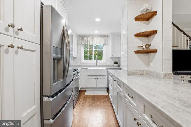 3128 MARTHA CUSTIS DR, Alexandria, VA 22302