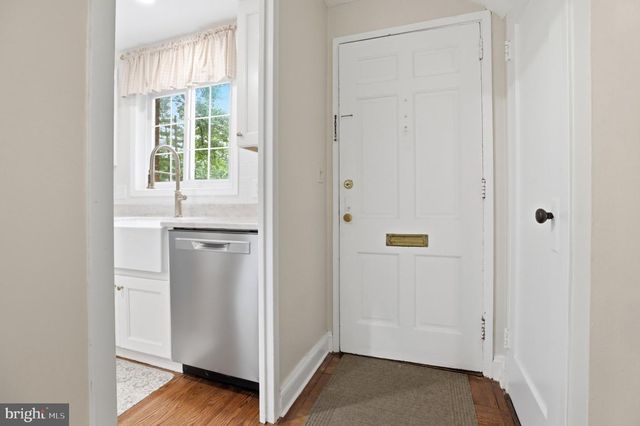 3128 MARTHA CUSTIS DR, Alexandria, VA 22302