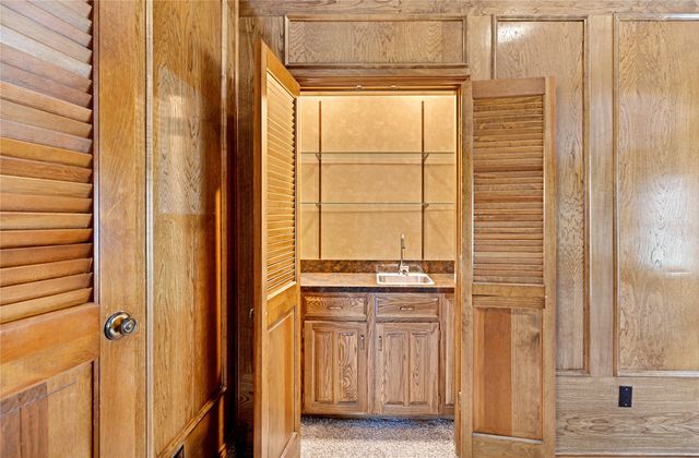 2528 Stonegate Drive N, Bedford, TX 76021