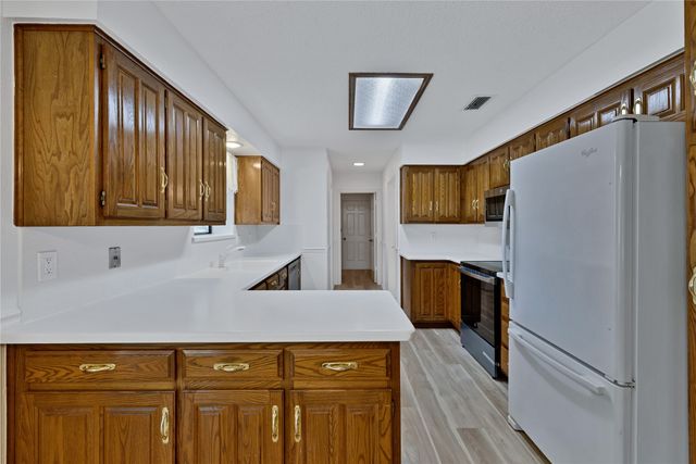 2528 Stonegate Drive N, Bedford, TX 76021