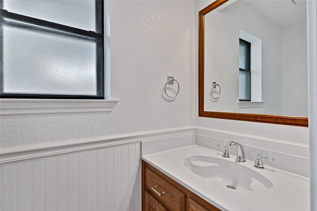 2528 Stonegate Drive N, Bedford, TX 76021