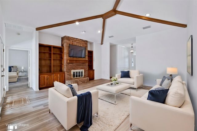 2528 Stonegate Drive N, Bedford, TX 76021