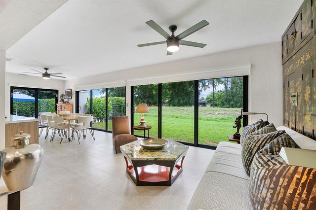 4800 Queen Palm Lane, Tamarac, FL 33319