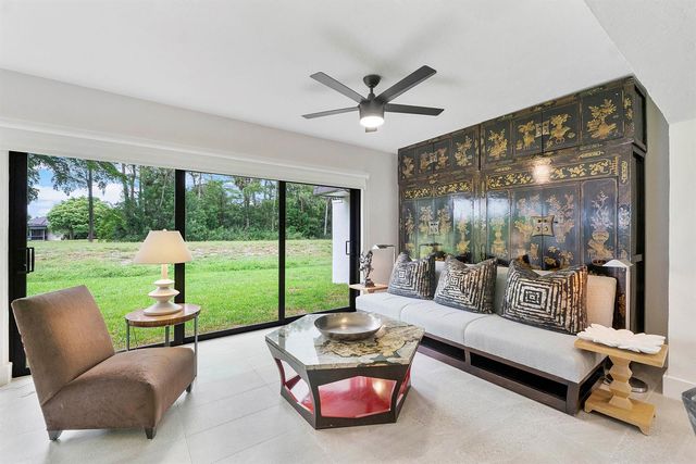 4800 Queen Palm Lane, Tamarac, FL 33319