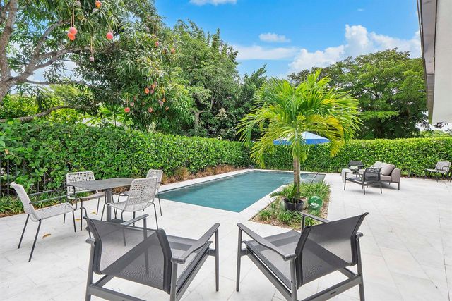 4800 Queen Palm Lane, Tamarac, FL 33319