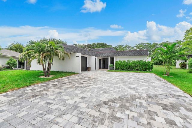 4800 Queen Palm Lane, Tamarac, FL 33319