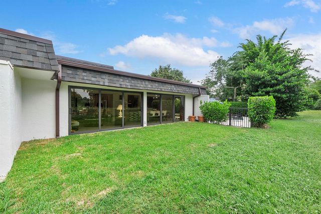 4800 Queen Palm Lane, Tamarac, FL 33319
