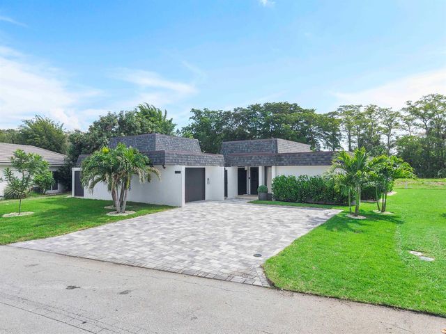 4800 Queen Palm Lane, Tamarac, FL 33319