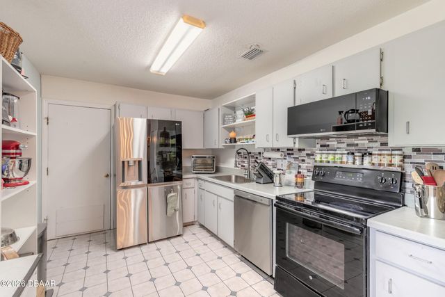 3227 Unity Tree Drive, Edgewater, FL 32141