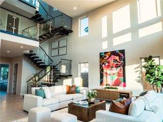 221 Stage, Irvine, CA 92618