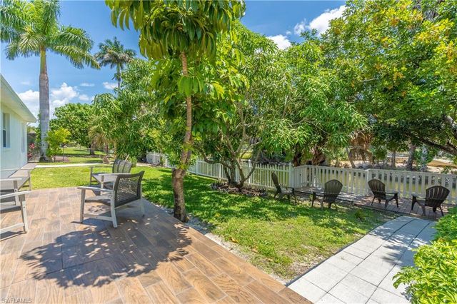 3054 44th ST SW, Naples, FL 34116