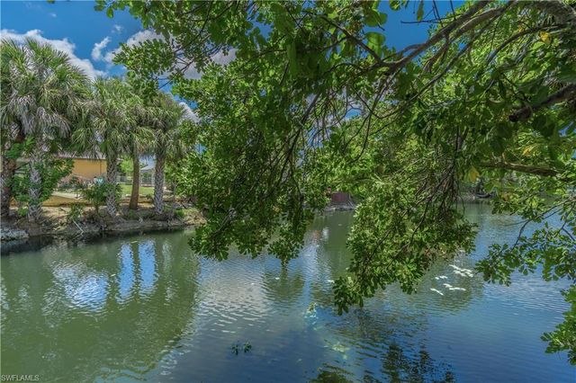 3054 44th ST SW, Naples, FL 34116