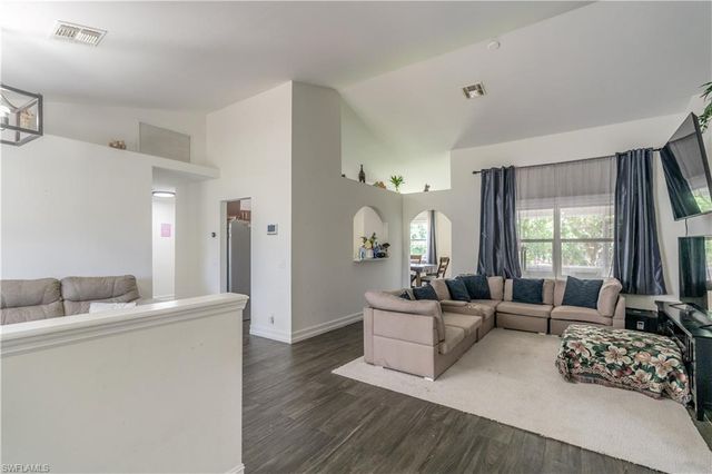 3054 44th ST SW, Naples, FL 34116