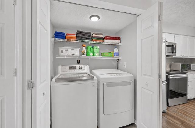 430 Walton Ferry Rd Apt 802, Hendersonville, TN 37075