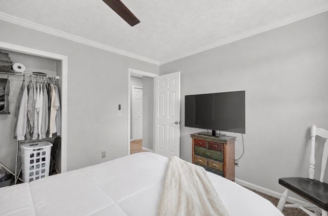 430 Walton Ferry Rd Apt 802, Hendersonville, TN 37075