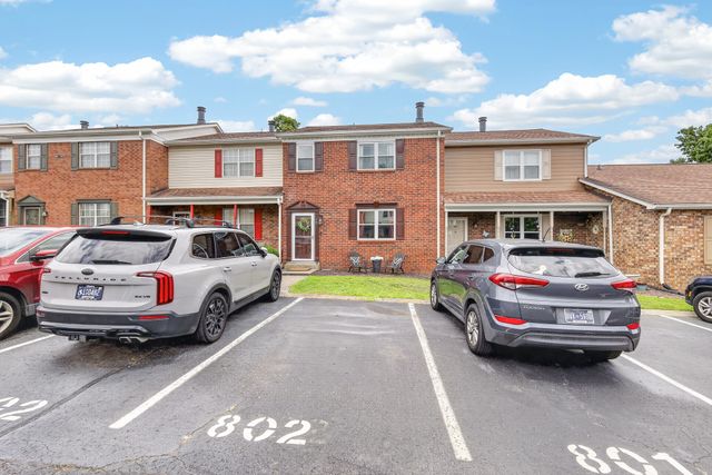 430 Walton Ferry Rd Apt 802, Hendersonville, TN 37075
