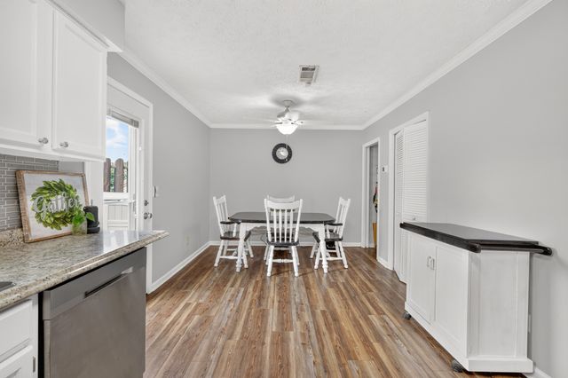430 Walton Ferry Rd Apt 802, Hendersonville, TN 37075