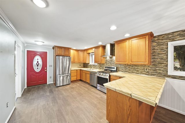 11004 Wamplers Lake Road, Brooklyn, MI 49230