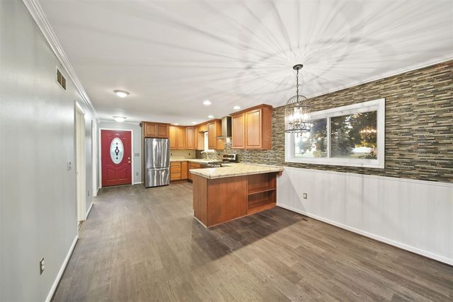 11004 Wamplers Lake Road, Brooklyn, MI 49230