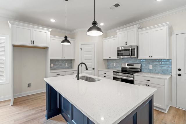 1712 26th Ave. N, North Myrtle Beach, SC 29582