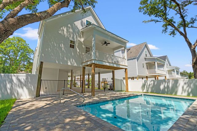 1712 26th Ave. N, North Myrtle Beach, SC 29582