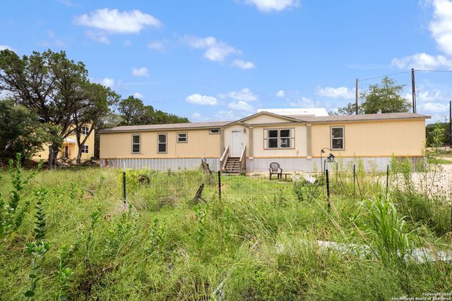 440 Brushy Creek Trail, Bandera, TX 78003