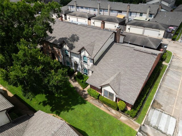 11560 S Kirkwood Road, Houston, TX 77477