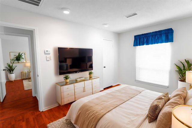 11560 S Kirkwood Road, Houston, TX 77477