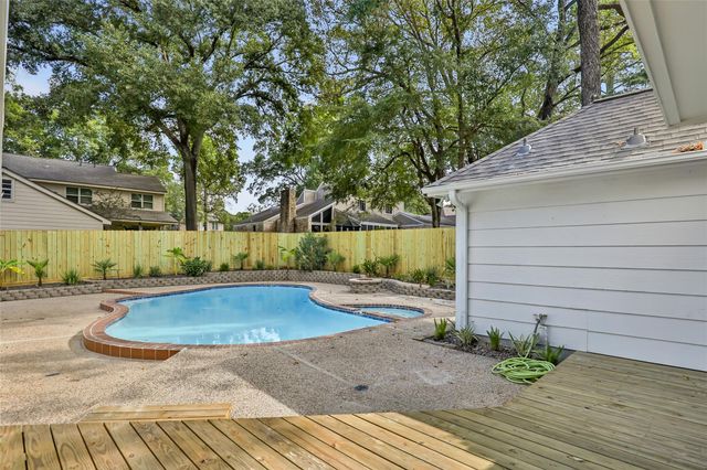3403 Willow Ridge Drive, Kingwood, TX 77339
