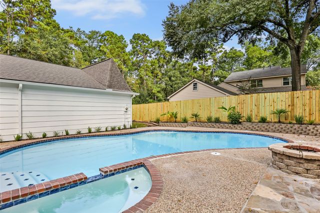 3403 Willow Ridge Drive, Kingwood, TX 77339